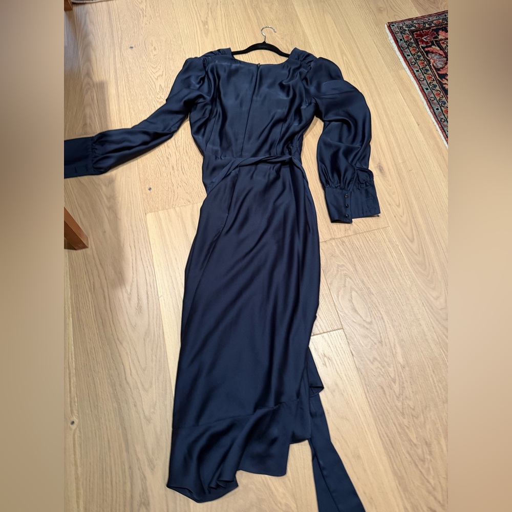 Elegant Navy Midi Dress